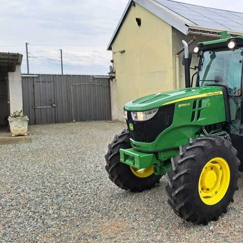 JOHN DEERE 5090 G