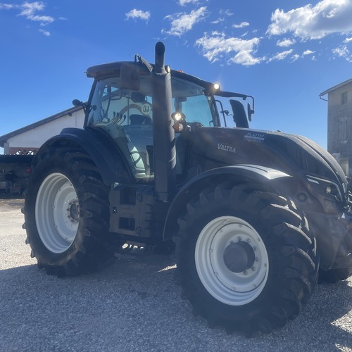 VALTRA T174