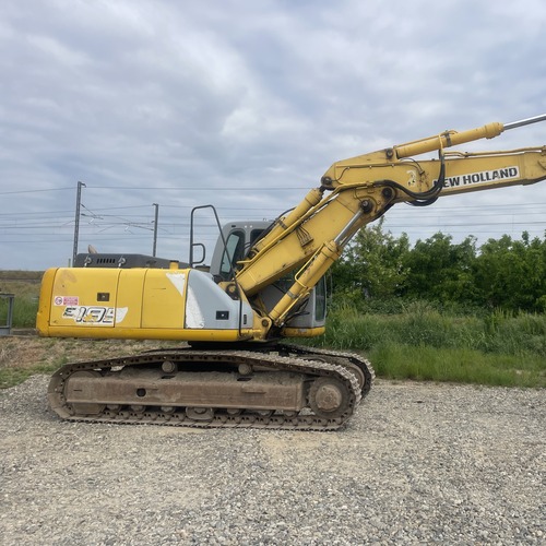 ESCAVATORE NEW HOLLAND E195